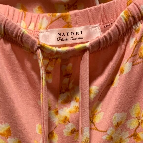 Natori~ NWT!!~ (Retail: 140) Luxurious Pajamas - Picture 10 of 15